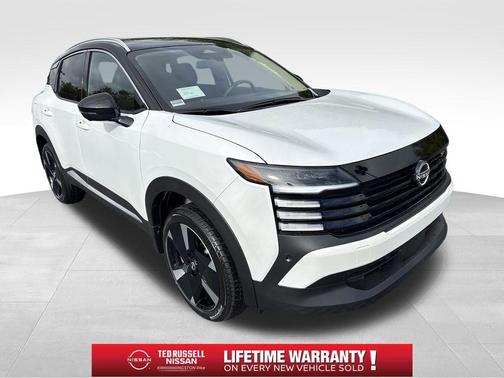 2t Wht Blk Roof 2026 Nissan Kicks SR