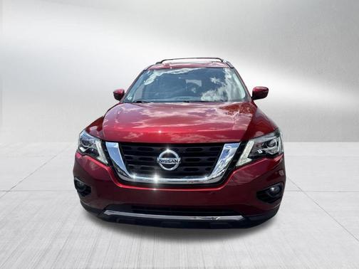2020 Nissan Pathfinder SV