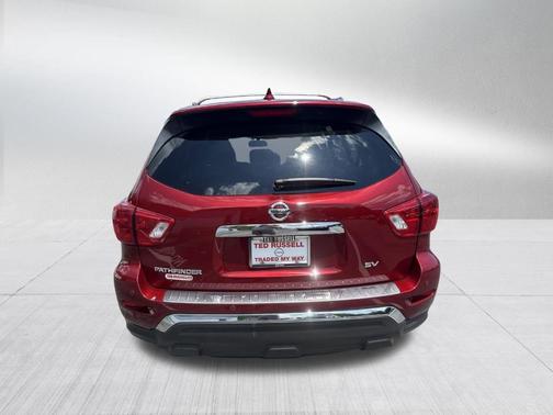 2020 Nissan Pathfinder SV