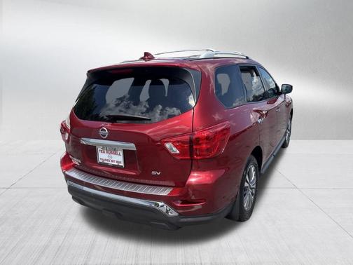 2020 Nissan Pathfinder SV