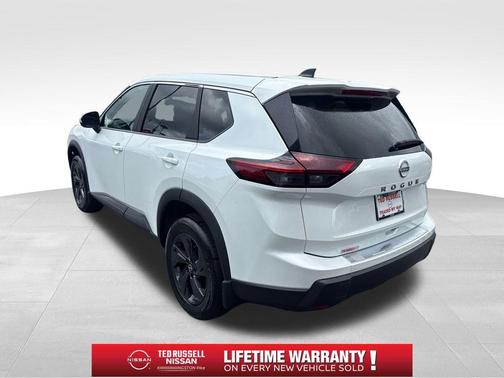Everest White P 2026 Nissan Rogue SV