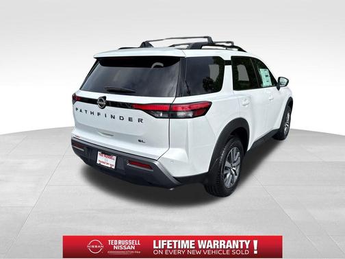 Everest White P 2026 Nissan Pathfinder SL