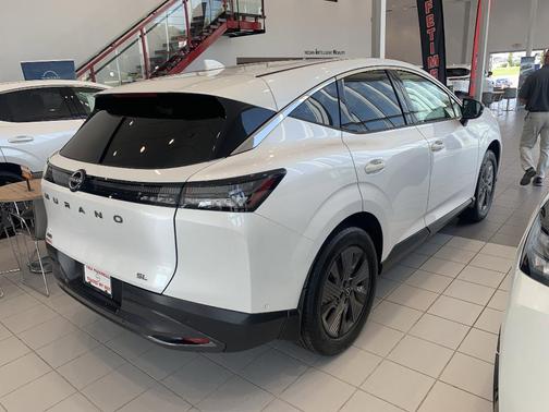 2025 Nissan Murano SL