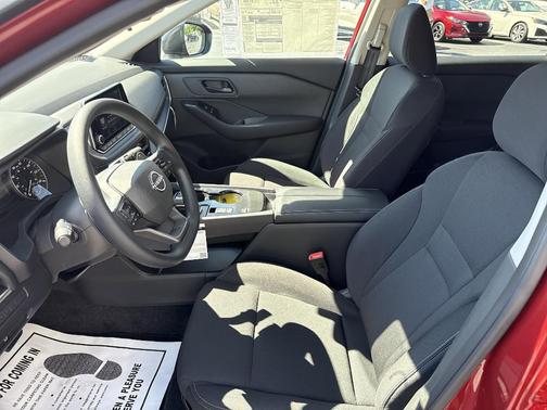 2025 Nissan Rogue S