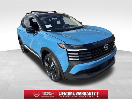 2t Ice Blk Roof 2026 Nissan Kicks SR