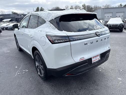 2025 Nissan Murano SL