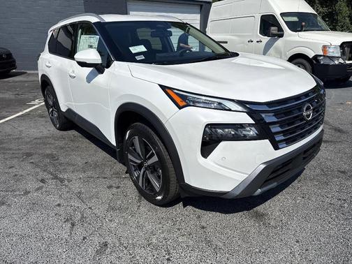 2025 Nissan Rogue SL