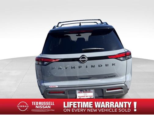 2026 Nissan Pathfinder Platinum