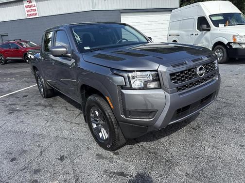 2025 Nissan Frontier SV