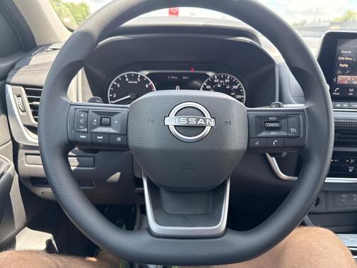 2025 Nissan Rogue S