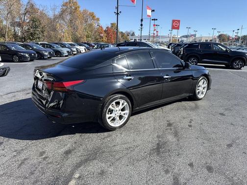 2020 Nissan Altima 2.0 Platinum