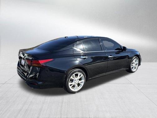 2020 Nissan Altima 2.0 Platinum