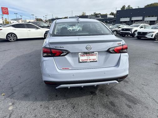 2025 Nissan Versa 1.6 SR