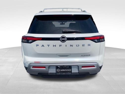 White 2023 Nissan Pathfinder Platinum