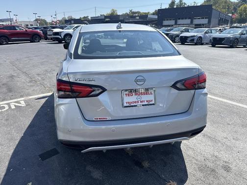 2025 Nissan Versa 1.6 SV