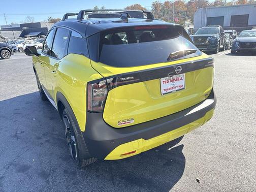 2026 Nissan Kicks SR