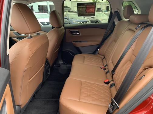 2024 Nissan Rogue Platinum