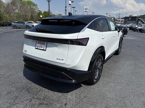 2025 Nissan ARIYA EVOLVE+