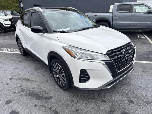 2021 Nissan Kicks SV