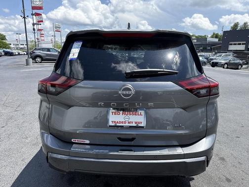 2025 Nissan Rogue SL