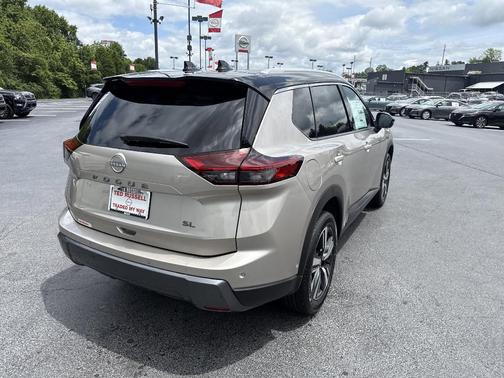 2025 Nissan Rogue SL