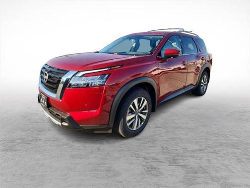 2025 Nissan Pathfinder SL 4WD