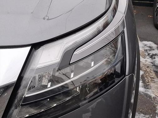 2025 Nissan Pathfinder SV 4WD