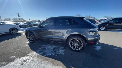 2023 Porsche Macan T