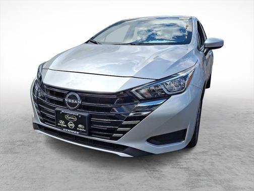 2024 Nissan Versa 1.6 SV