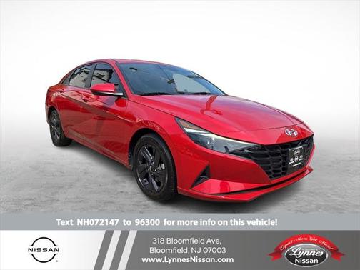 2022 Hyundai ELANTRA SEL