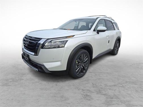 2025 Nissan Pathfinder SL 4WD