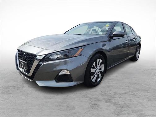 2022 Nissan Altima S FWD