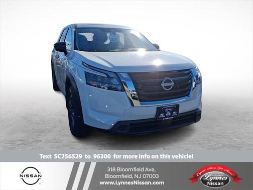 2025 Nissan Pathfinder S 4WD