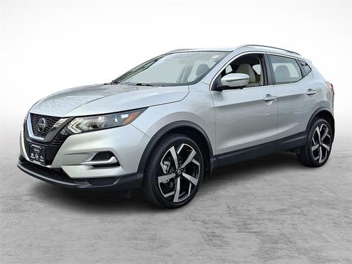 2022 Nissan Rogue Sport SL