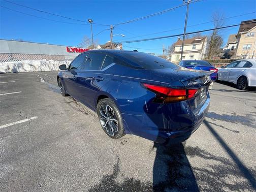 2023 Nissan Altima SR Intelligent AWD