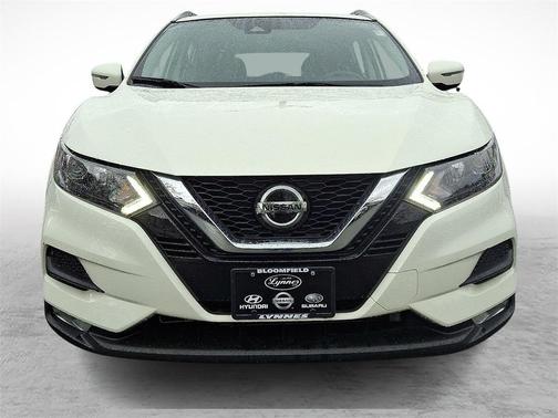 2022 Nissan Rogue Sport SV