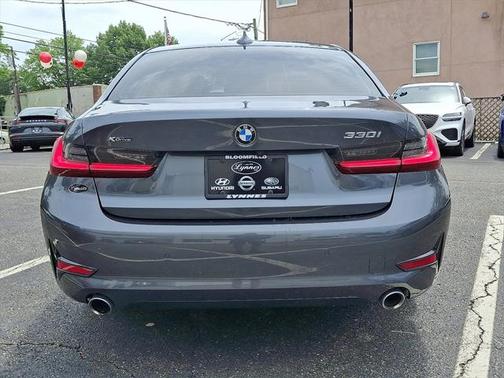 2022 BMW 330 xDrive