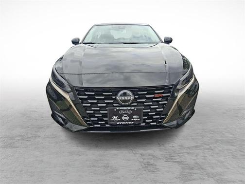 2025 Nissan Altima SR FWD
