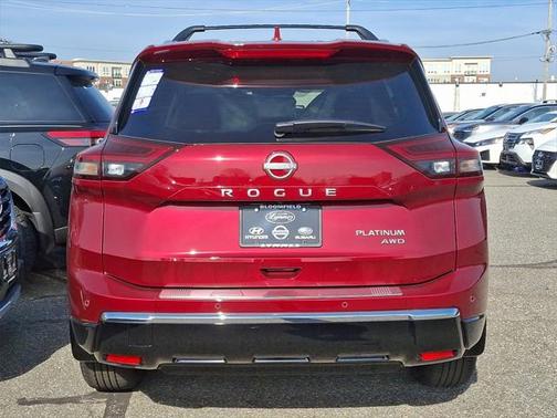 2025 Nissan Rogue Platinum