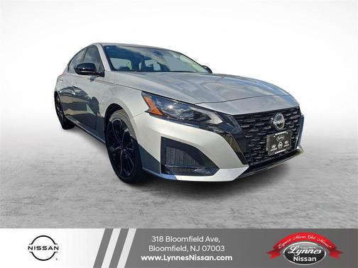 2025 Nissan Altima SR FWD