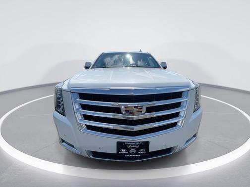 Crystal White Tricoat 2020 Cadillac Escalade ESV Luxury