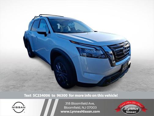 2025 Nissan Pathfinder SV 4WD