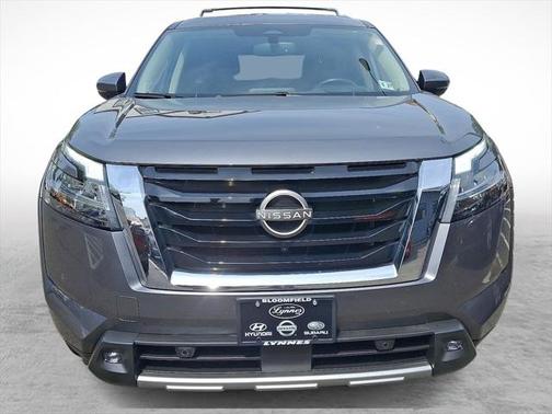 2022 Nissan Pathfinder Platinum 4WD