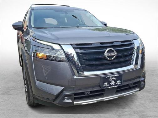 2022 Nissan Pathfinder Platinum 4WD