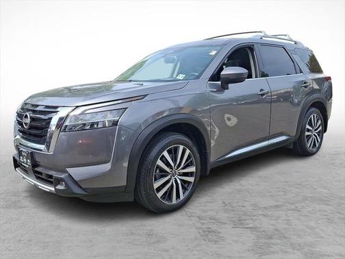 2022 Nissan Pathfinder Platinum 4WD