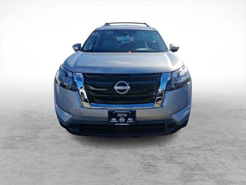 2025 Nissan Pathfinder SV 4WD