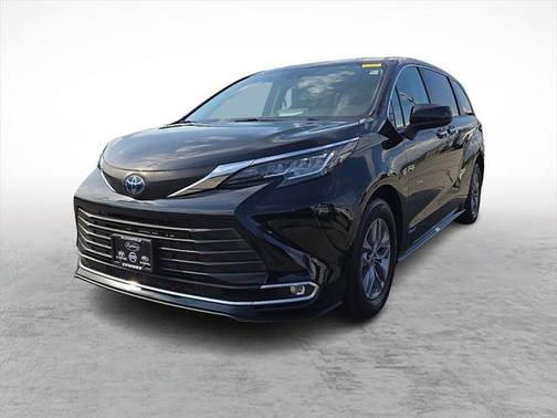 2021 Toyota Sienna XLE 7 Passenger