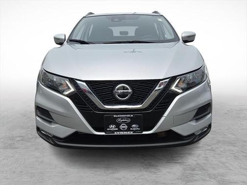 2022 Nissan Rogue Sport SV