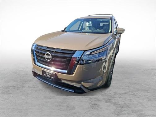 2025 Nissan Pathfinder Platinum 4WD