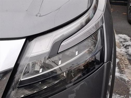 2025 Nissan Pathfinder SV 4WD